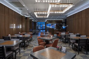 Restaurant - Nova Vista Eskisehir Centrum Hotel, a Member of Radisson Individuals (Eskisehir)