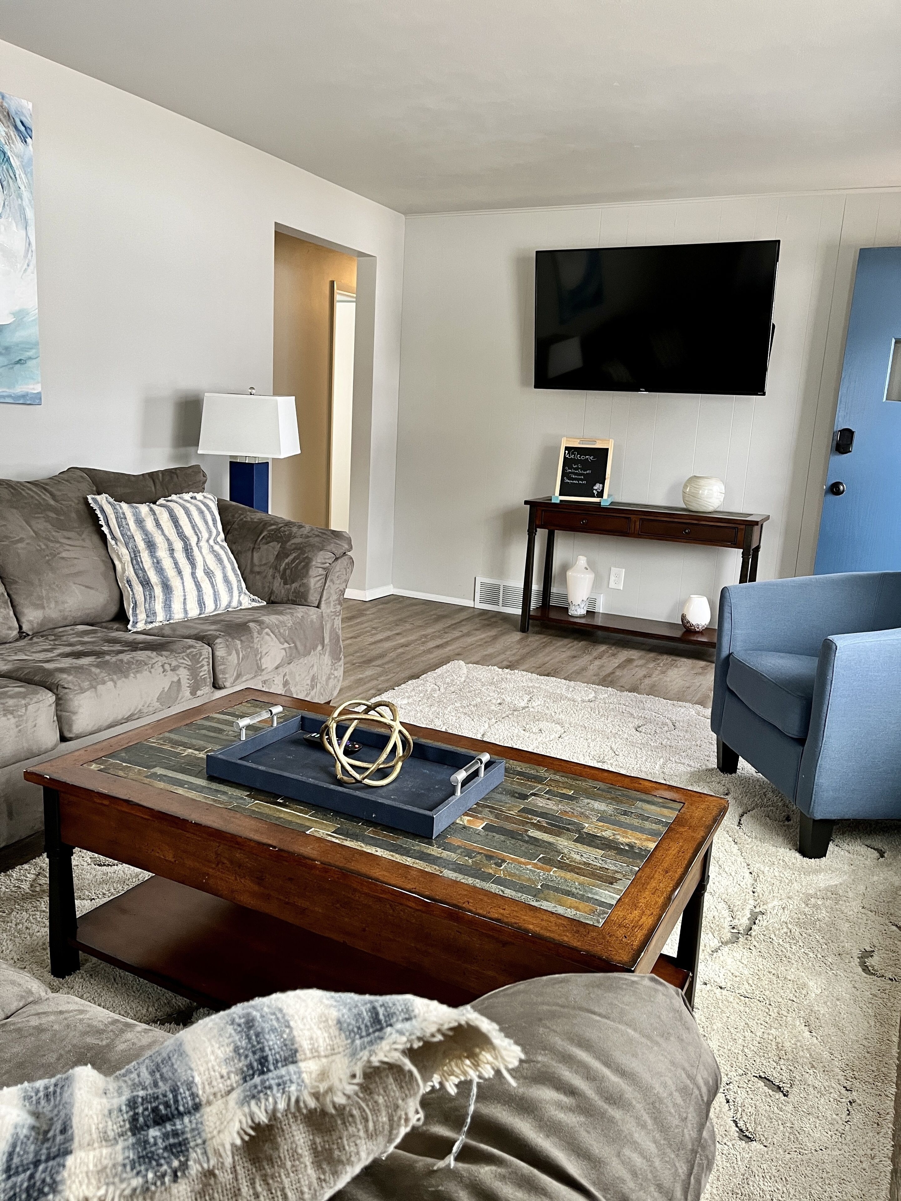 Chic 3BR Park View Home Renovated, Modern, & Quiet