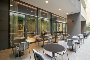 Breakfast, lunch, dinner served; Mediterranean cuisine 