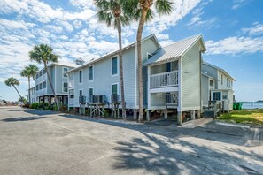 Exterior - Relax-Recharge-Repeat Island Place 203! (Cedar Key)