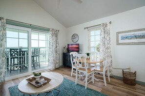 Dining - Island Living at Island Place 205! (Cedar Key)