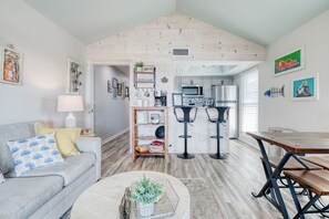 TV - Gorgeous Views at Luxurious Island Place 207! (Cedar Key)