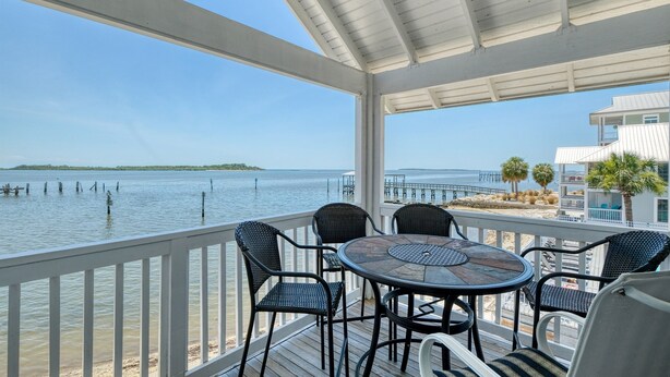 Unclassified image, 1 of 44, button - High End Corner Unit at Island Place 208! (Cedar Key)