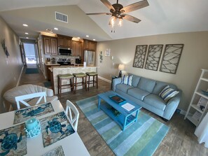 TV - High End Condo at Island Place 212! (Cedar Key)