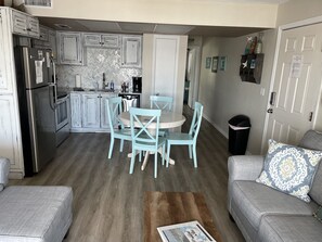 TV - Luxe Condo Living at Island Place 215! (Cedar Key)