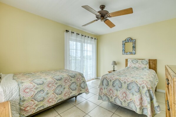 2 bedrooms, WiFi, bed sheets