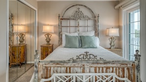 Unclassified image, 4 of 48, button - Decorator Quality Condo at Island Place 315! (Cedar Key)