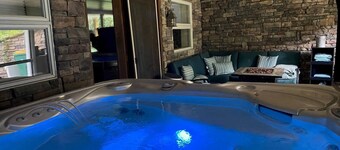 The Hideaway - 19 Private Acres to Explore