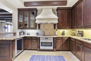 Fridge, microwave, oven, stovetop - Spacious 4 bedroom 3.5 bath with a great view from building two second level. (Cabo San Lucas)