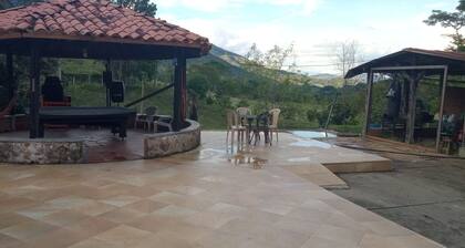 Finca el Capricho Vereda Portugal de Piedras