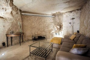 TV, video game console - Gîte le Paul Bert - town center Free parking (Tours)