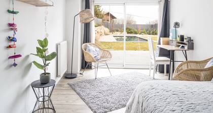 Villa spacieuse au pied de la chartreuse 12p. 5 chambres ,piscine. vue montagne