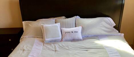 1 chambre, fer et planche à repasser, lit parapluie, Wi-Fi gratuit