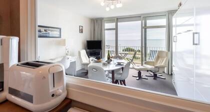 Les Trois Iles by Interhome