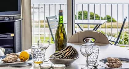 Les Trois Iles by Interhome