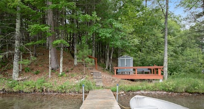Lakefront, Dog-Friendly Cabin with Lake View, Central AC, Dock, Deck, Free WiFi