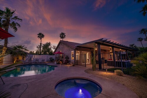 Palm Tree Inn | Gated Pool + Large Backyard [Free Spa Heating + Early Check-In]