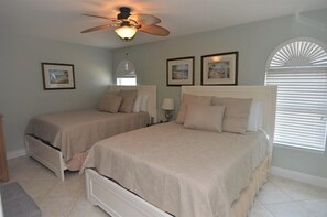 4 habitaciones, tabla de planchar con plancha y wifi gratis 