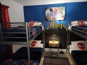 2 chambres, fer et planche à repasser, accès au Wi-Fi (inclus)