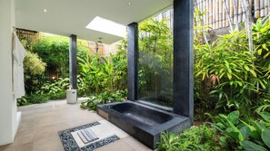 Exclusive Villa, 2 Bedrooms | Bathroom - Villa Alice Satu by Villa Finder (Seminyak)