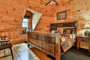 3 bedrooms, free WiFi, bed sheets - The Hideaway at Blue Ridge | Blue Ridge, GA (Mineral Bluff)