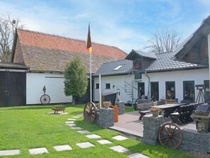 Outdoor dining - Berghof Hohe ganzes Haus by Interhome (Hehlen)