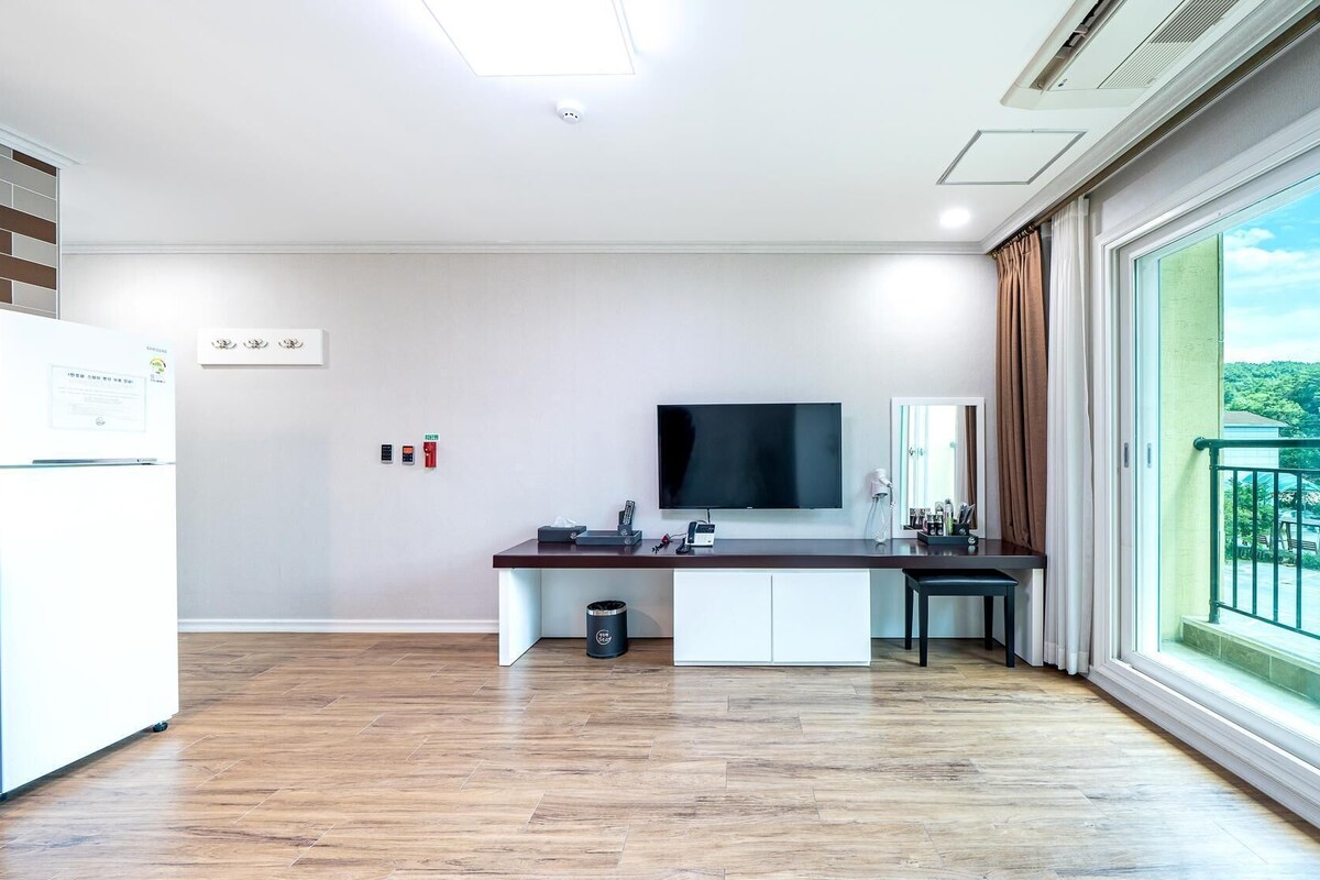 ห้องเบสิก, 1 ห้องนอน (207) | 1 ห้องนอน, Wi-Fi ฟรี