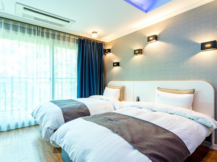 1 bedroom, WiFi (free)