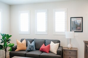 Televisión y reproductor de DVD 