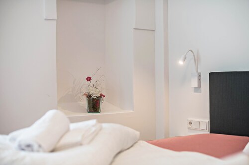 Ferienwohnung "Sarah" mit Bergblick, Sauna, WLAN & Terrasse