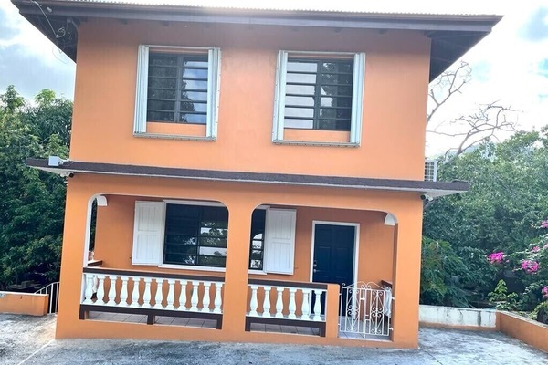 Casa Yalibri 
say: (ja-lee-bree)