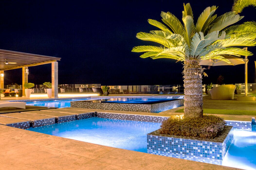 Piscine extérieure, piscine chauffée
