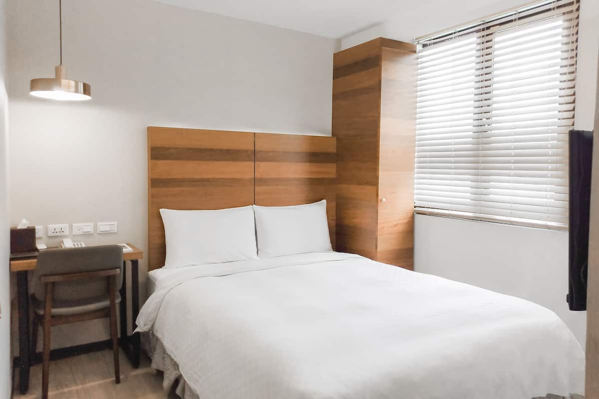 Habitación doble clásica | Escritorio, espacio para trabajar con laptop y insonorización