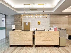 Reception - CHECK inn Express Taipei Station (Taipei)