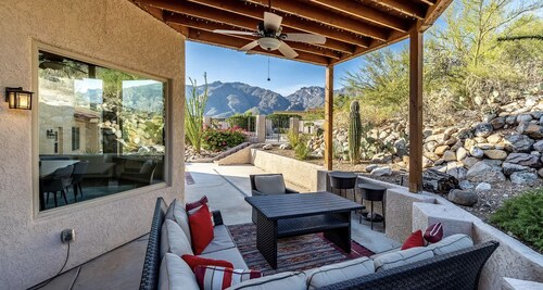 Catalina Foothills private escape with views, pool, and spa