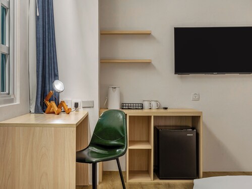 CHECK inn Select Taipei Nangang