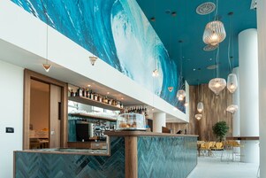 Snack bar