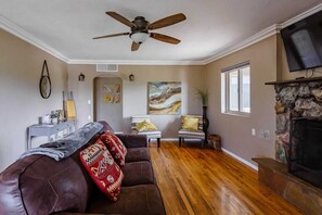 Smart TV, fireplace, foosball, table tennis