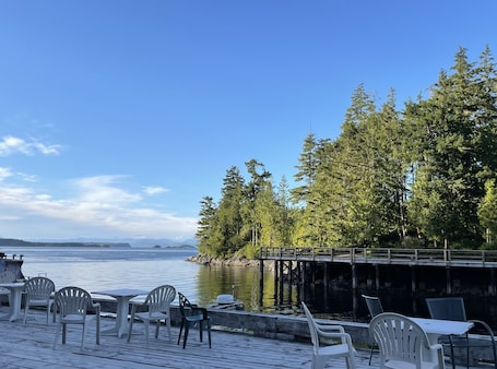Outdoor dining. The Outlook at Telegraph Cove, a place to relax, rejuvenate and unwind
