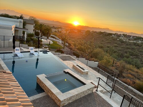Serene Escape with Sweeping Views, Heated Infinity Pool & Spa