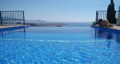 Villa 'ParaĂso Azul' avec vue sur la mer, Wi-Fi et climatisation