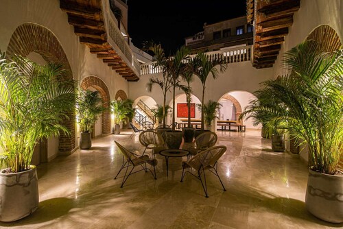 11 Bedroom Villa in the Old City