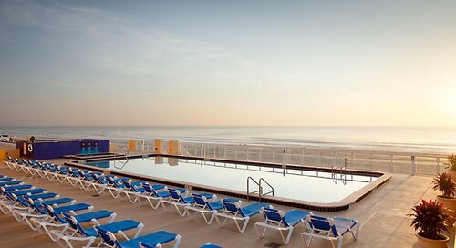 Ocean Front on Ormond Beach with 1 Bedroom Unit in Casa Del Mar