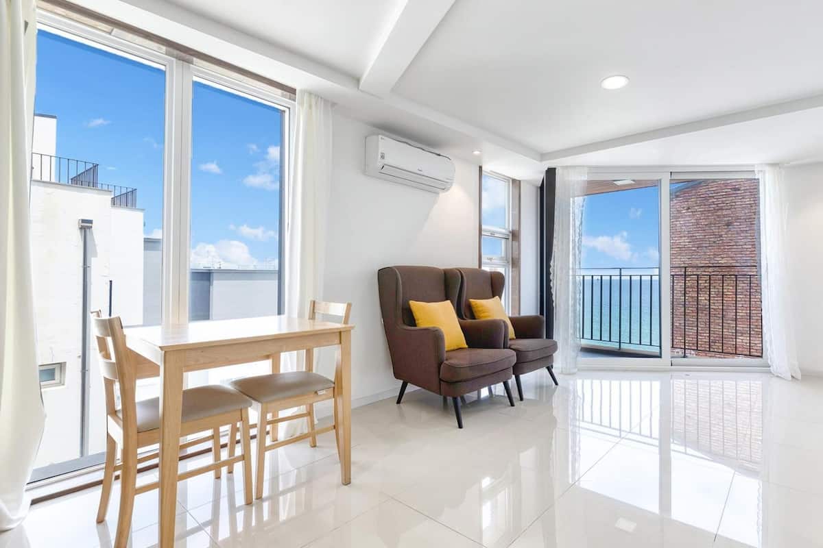Basic Room, 1 Bedroom (B302(half ocean view))