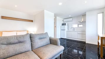 Basic Room, 1 Bedroom (A202 (ocean view)) | 1 bedroom, WiFi (free)