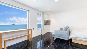 Habitación básica, 1 habitación (A202 (ocean view)) | 1 dormitorio y wifi gratis