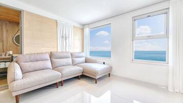 Perushuone, 1 makuuhuone (A301(ocean view)) | 1 makuuhuone, ilmainen Wi-Fi