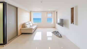 Basic Room, 1 Bedroom (A301(ocean view)) | 1 bedroom, WiFi (free)