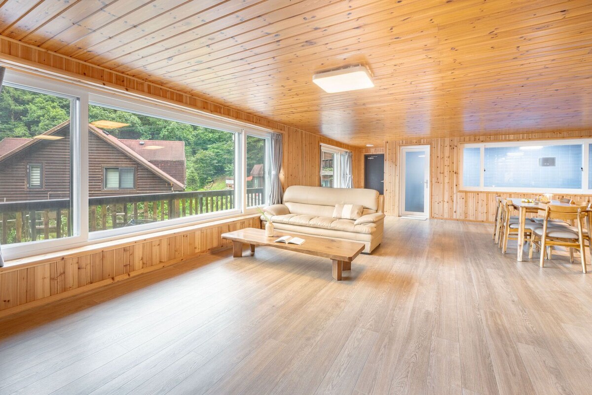 Basic Room, 1 Bedroom (Heuknaeeumdong) | 1 bedroom, WiFi (free)