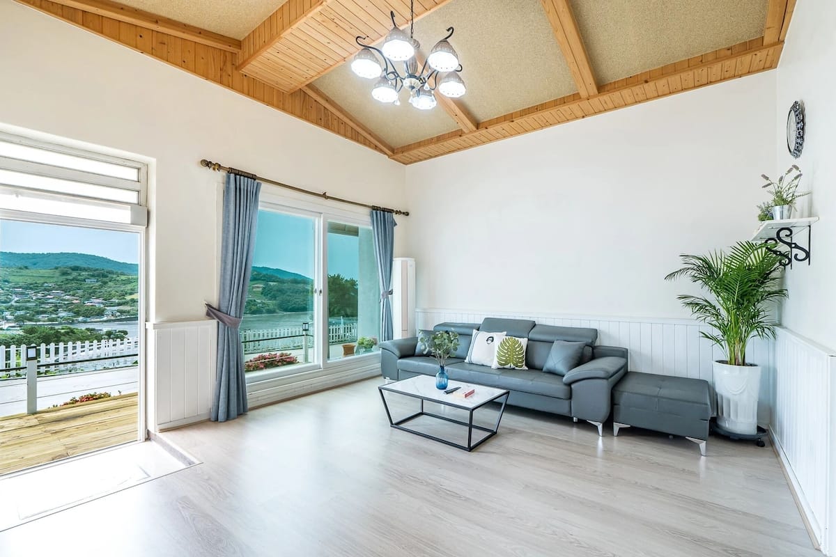 Basic-Zimmer, 3 Schlafzimmer (Seonnyeowanamukkun(ocean view)) | 1 Schlafzimmer, kostenloses WLAN